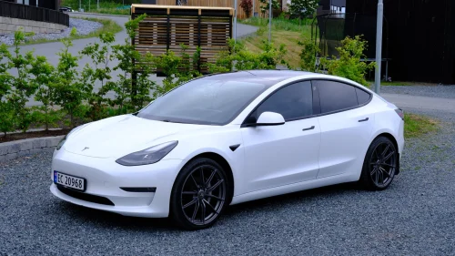 TESLA Model 3 Long Range AWD