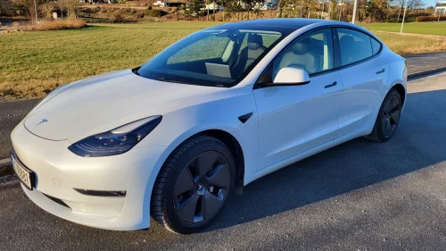 TESLA Model 3 Long Range AWD/Hengerfeste/Varmepumpe/Nye Vinterdekk