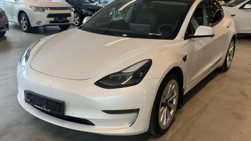 TESLA Model 3 LR - 4WD - Hengerfeste - Autopilot / Summon ++++