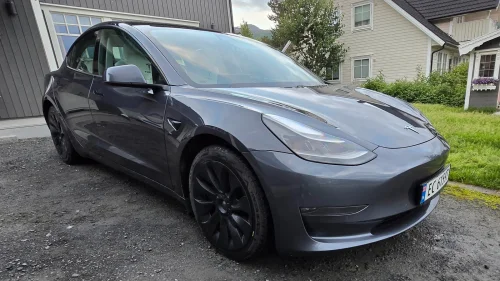 TESLA Model 3 Long Range AWD, NAF-testet og EU-godkjent