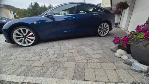 TESLA Model 3 Performance AWD