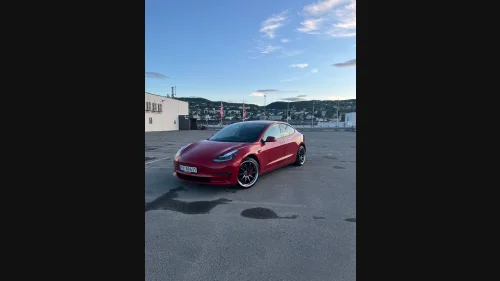 TESLA Model 3 Performance AWD
