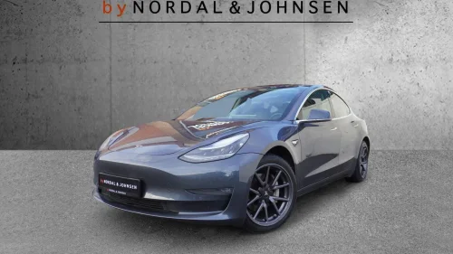TESLA Model 3 AWD LONG-RANGE AUTOPILOT PANORAMA RYGGEKAM NETFLIX DAB+