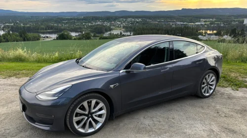 TESLA Model 3 Long Range AWD