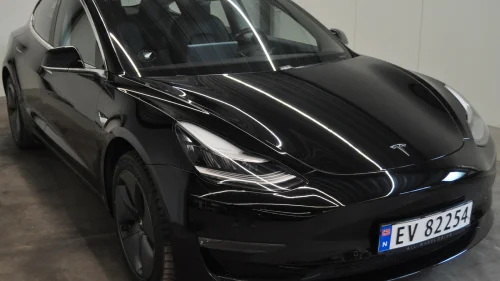 TESLA Model 3 12 MND GARANT.L-R.AWD/Skinn/Pano/Autopilot/FSD/NY-EU
