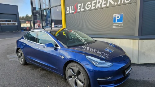 TESLA Model 3 Long Range | AWD | Premium LYD | Autopilot | Skinn