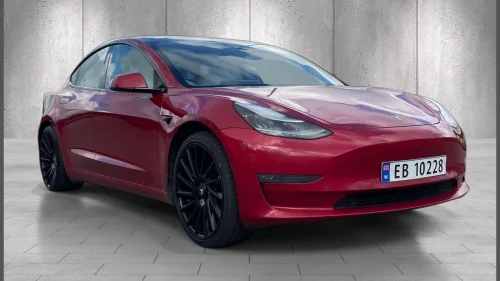 TESLA Model 3 Performance/ Dual Motor/ Panorama/ Hengerfeste/+++