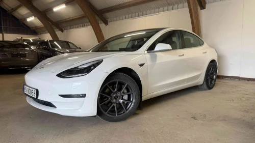 TESLA Model 3 LONG RANGE - 1 EIER - NYLIG EUGODKJENT til april 2027