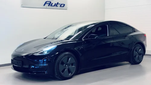 TESLA Model 3 LONG RANGE AWD - LAV KM - KUN ÈN EIER