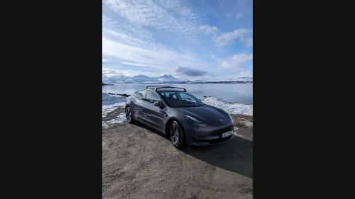 TESLA Model 3 Long Range AWD/FSD/krok/varmepumpe/rails