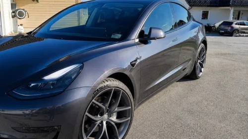 TESLA Model 3 Long Range AWD