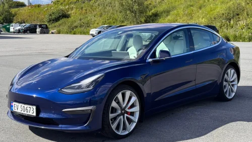 TESLA Model 3 Performance AWD