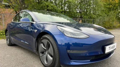 TESLA Model 3 Long Range AWD/Autopilot/RyggeK/Keyless/Cruise/+++
