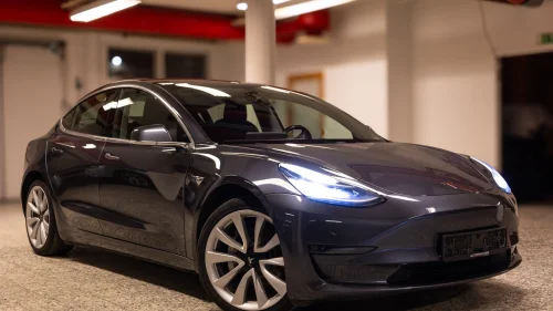 TESLA Model 3 Long Range - 560KM WLTP - 4x4 - EU 2027