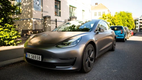 TESLA Model 3 Long Range AWD