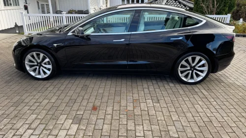 TESLA Model 3 Long Range AWD