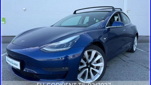 TESLA Model 3 LONG RANGE 19",SKINN,ACC,PANO,NAVI,TLF,DAB+,LED,NETFLIX