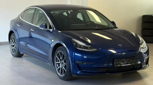 TESLA Model 3 Long Range AWD Autopilot Vinterpakke EU-05.27 1 Eier