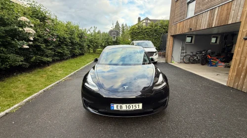 TESLA Model 3 Performance AWD Base