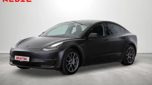 TESLA Model 3 560km (WLTP)/LR/AWD/MCU2/Navi/R.kam/Pano/AP/V.pumpe