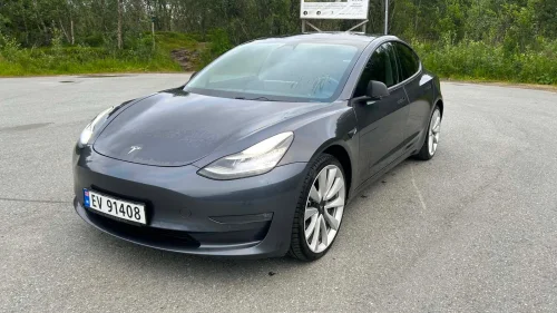 TESLA Model 3 Performance AWD