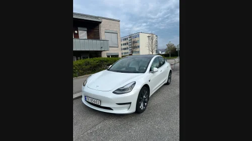TESLA Model 3 Performance AWD