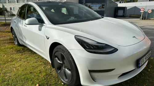 TESLA Model 3 Long Range AWD Dual Motor  4x4