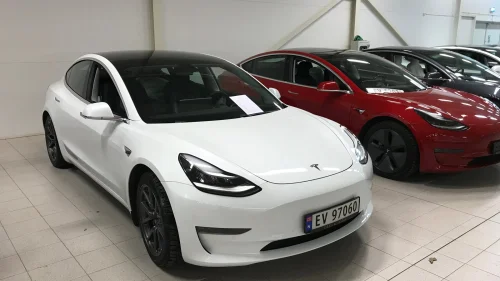 TESLA Model 3 Long Range AWD