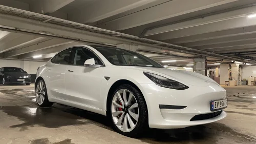 TESLA Model 3 Performance AWD. 2x20" S+V, nye dekk!