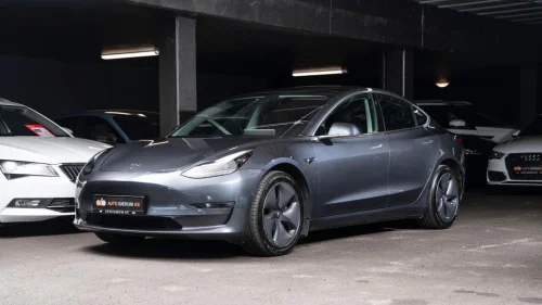 TESLA Model 3 LONGRANGE/AWD/KROK/SKINN/PANO/FINANS