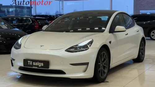 TESLA Model 3 Long Range 4x4/Autopilot/360.Kam/Panorama/Skinn/H.Feste