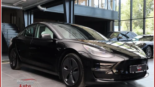 TESLA Model 3 Black&White LRAWD/580WLTP/EAP/H-Feste/Garanti fra Tesla