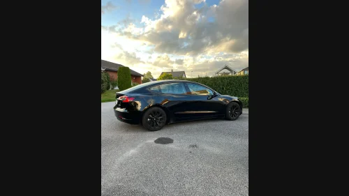 TESLA Model 3 Performance AWD