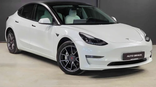 TESLA Model 3 LONG RANGE/AWD/580KM/VARMEPUMPE/ACC/AP/KROK/NAF TEST++