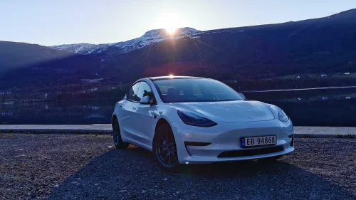 TESLA Model 3 LR Premium AWD | 498 hk | 580km | Varmepumpe | H.feste