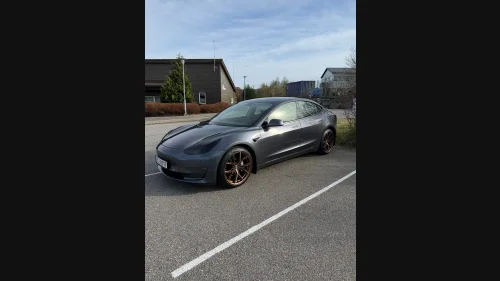 TESLA Model 3 Long Range AWD
