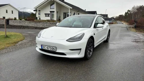 TESLA Model 3 Long Range AWD