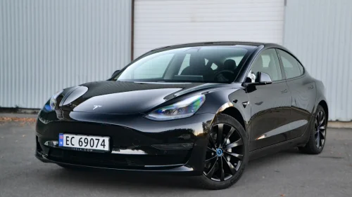 TESLA Model 3 Long Range | AWD | Autopilot | Ny-EU | V-pumpe ++