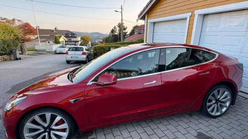 TESLA Model 3 Performance AWD