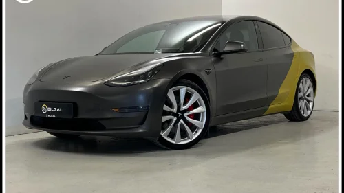 TESLA Model 3 Performance 4x4 SortOptikk HelFoliert Skinn TrackMode