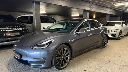 TESLA Model 3 PERFORMANCE/AWD/GLASSTAK/ACC/SKINN/FINANS