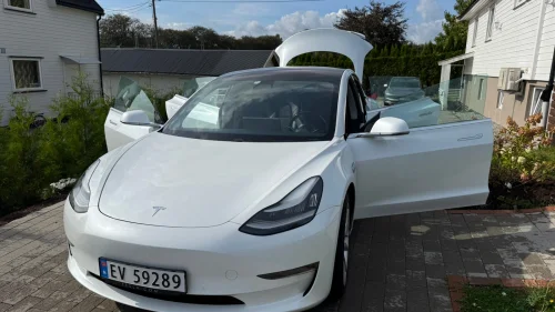 TESLA Model 3 Long Range AWD