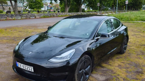 TESLA Model 3 Long Range AWD