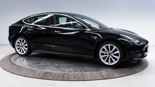 TESLA Model 3 LONG RANGE AWD AUTOPILOT+PREMIUM+560KM+360KAMERA+SKINN
