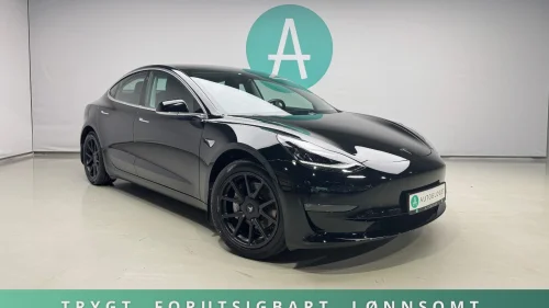 TESLA Model 3 AWD Long Range / Krok / Autopilot / Premium / Panorama