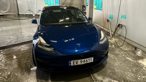 TESLA Model 3 LR-AWD-HENGERKROK-NYE VINTERDEKK