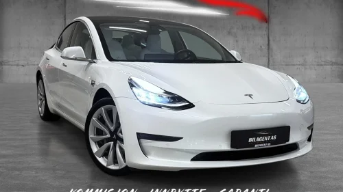TESLA Model 3 LONG RANGE AWD WLTP 560KM | LAV KM | HVITT INTERIØR | +
