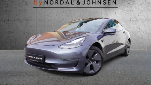 TESLA Model 3 AWD LONG RANGE AUTOPILOT PANORAMA RYGGEKAM NAVI DAB++