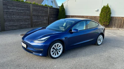 TESLA Model 3 Long Range AWD. Hengerfeste / varmepumpe
