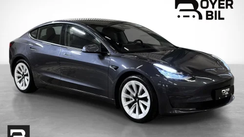TESLA Model 3 Long Range 4x4 AP 580KM 1-Eier V.Pumpe Pano Acc NYEU+